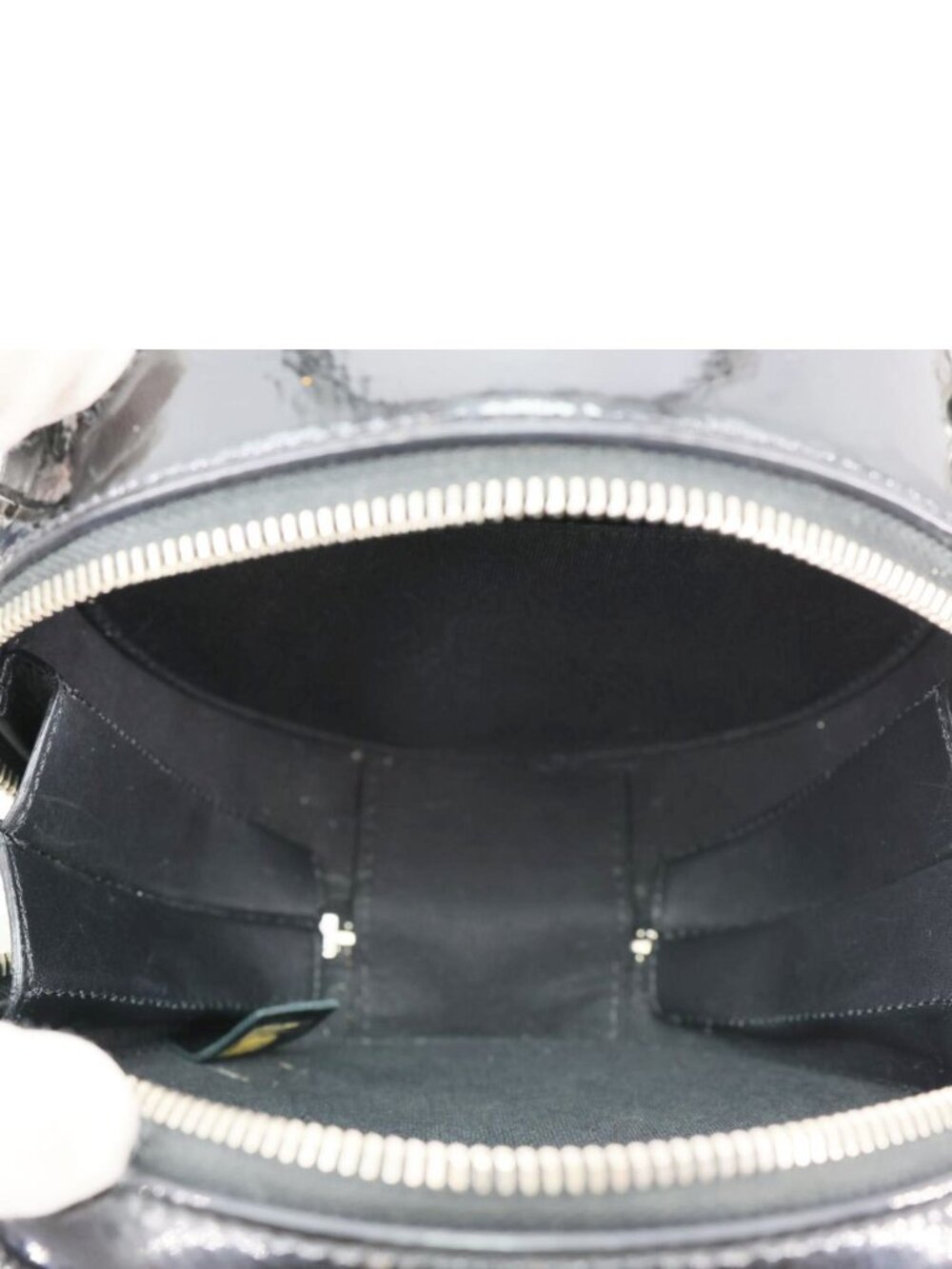 Chanel  Round as Earth Patent Leather Crossbody Bag Black - Picture 11 of 15